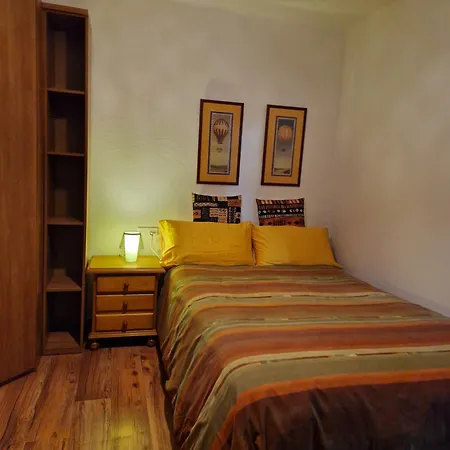 Urban Apartamento *